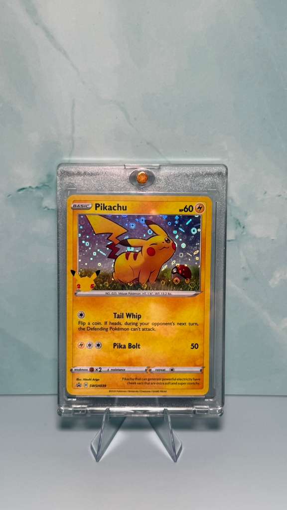 Chu's™ Small Lucite Stand for Card Holders